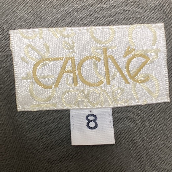 Beautiful Cache Greenish color Suit, Excellent Condition, absolutely no flaws, - Picture 12 of 16